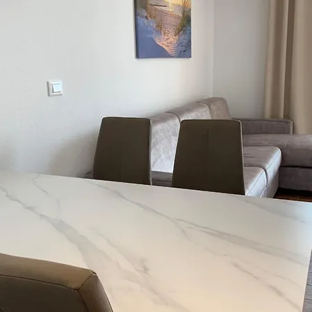 Royal Lino Baska Voda