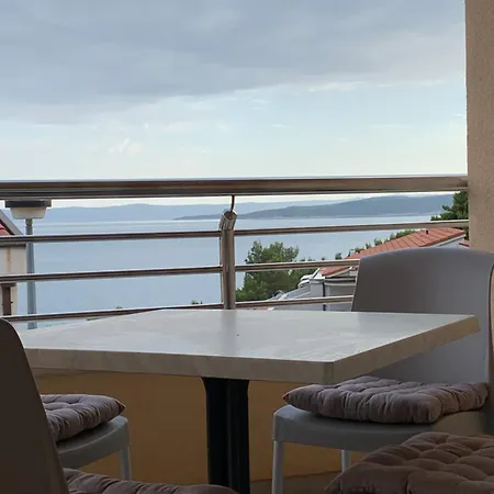 Apartment Royal Lino Baska Voda