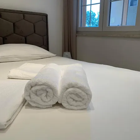 Royal Lino Baska Voda